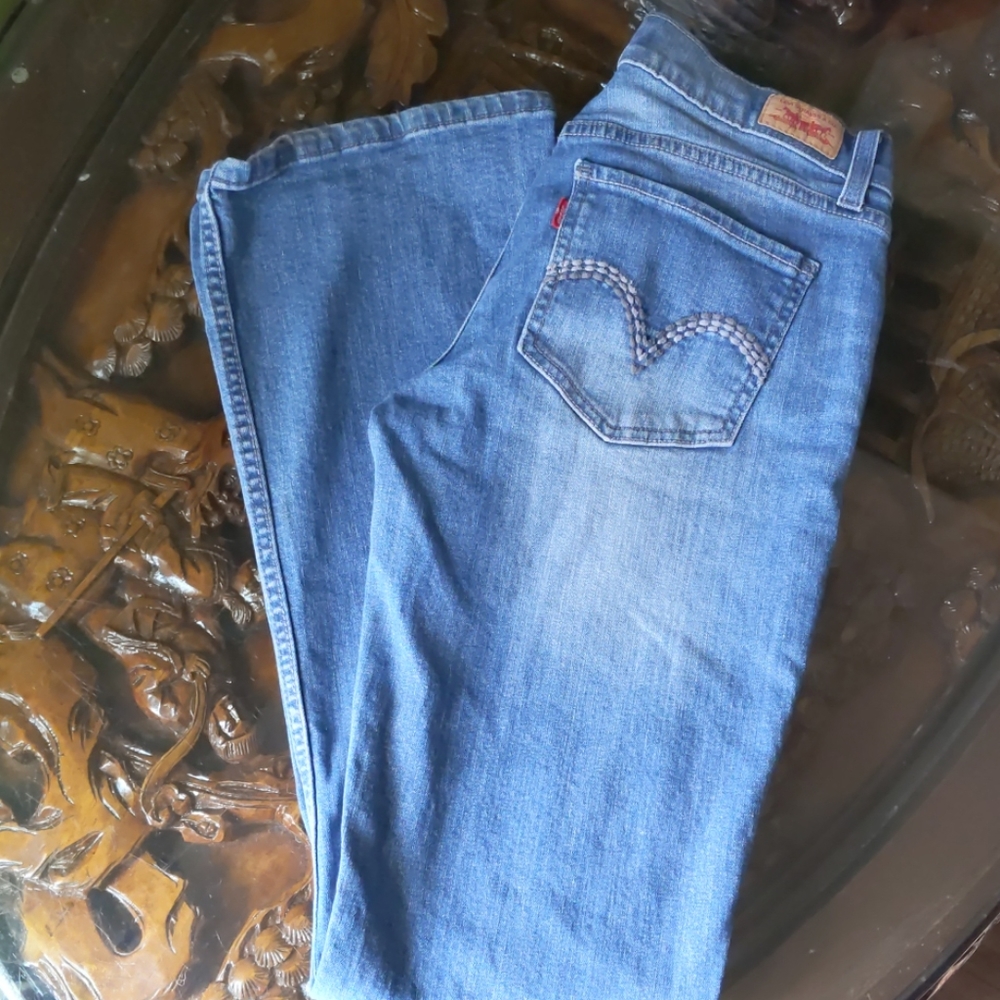4/$25 Levis too super low 524 jeans 7M flare